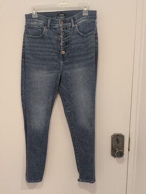 Express Super High-Rise Button-Fly Mom Jeans - Blue